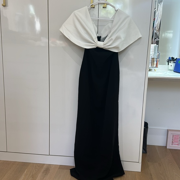 Sonya moda Belluno off the shoulder column bow dress XL NWOT - Picture 3 of 9